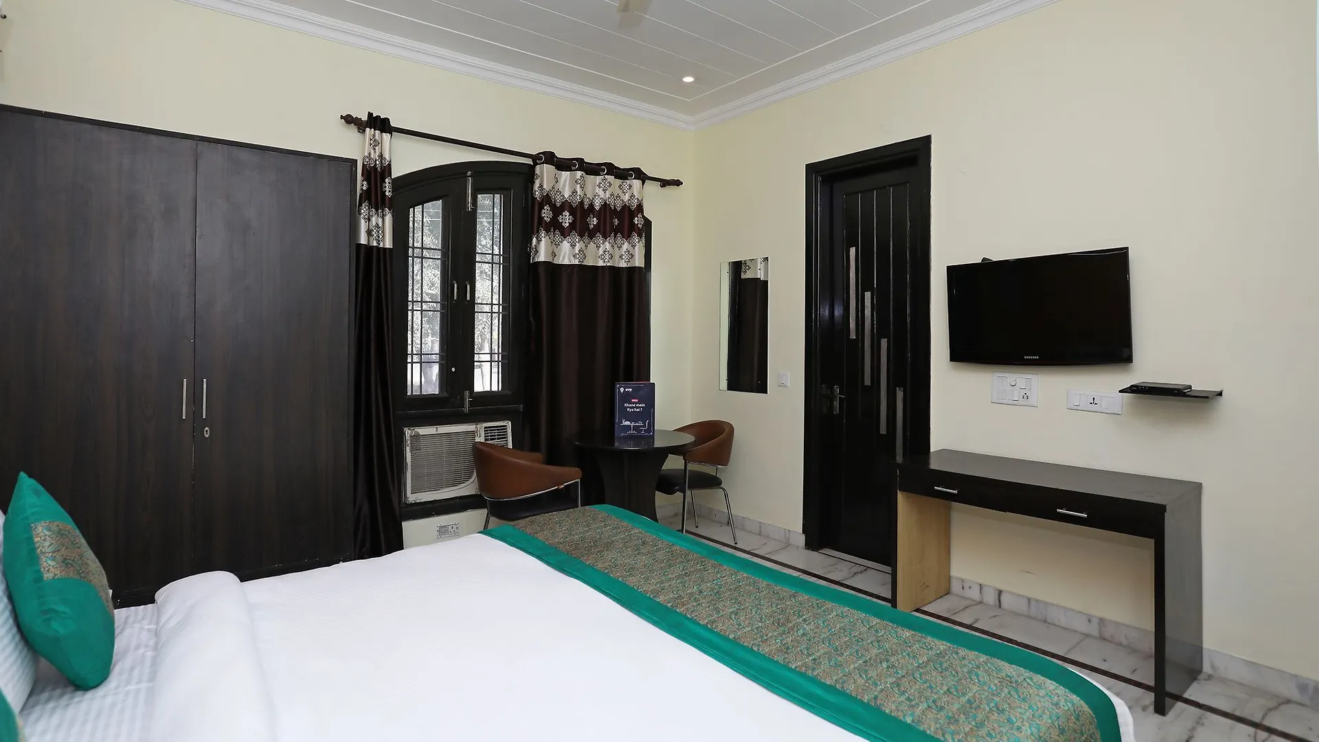 **  Oyo 11606 Hotel Diplomat Residency Gurgaon Índia